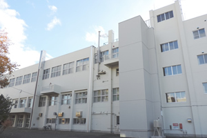 札幌市みどり小学校EV増築