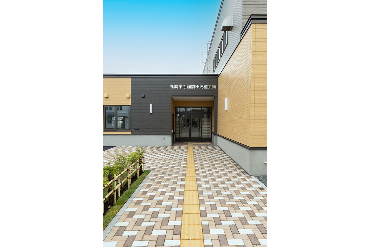 外観-アプローチ